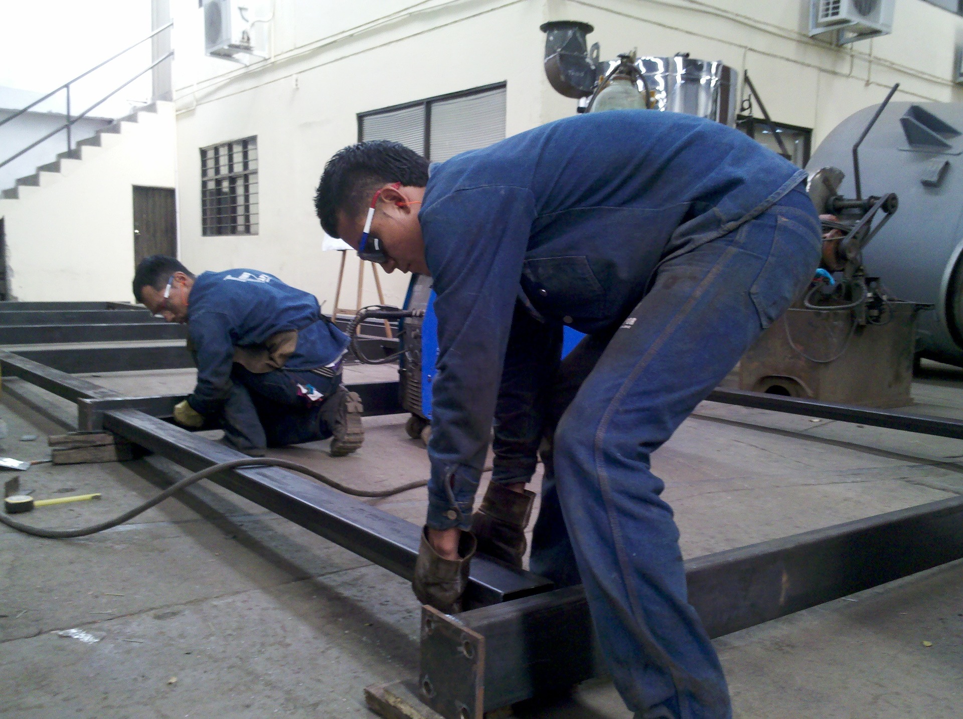 manufactures-666628_1920